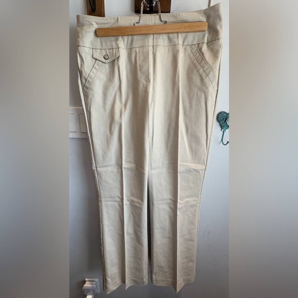 Reitmans Cream Chinos Classic Straight-Leg